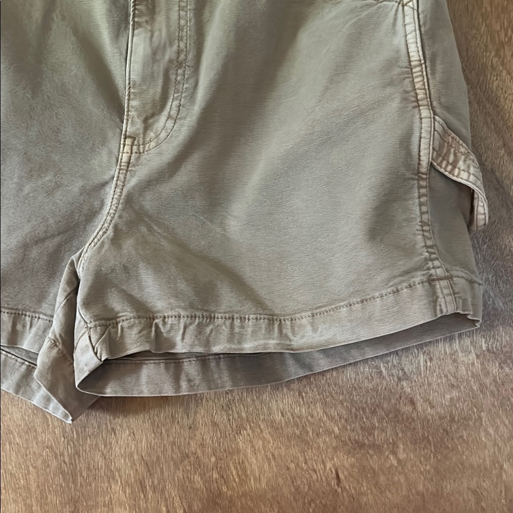 American Eagle 90s Boyfriend Short - Tan - Picture 5 of 9
